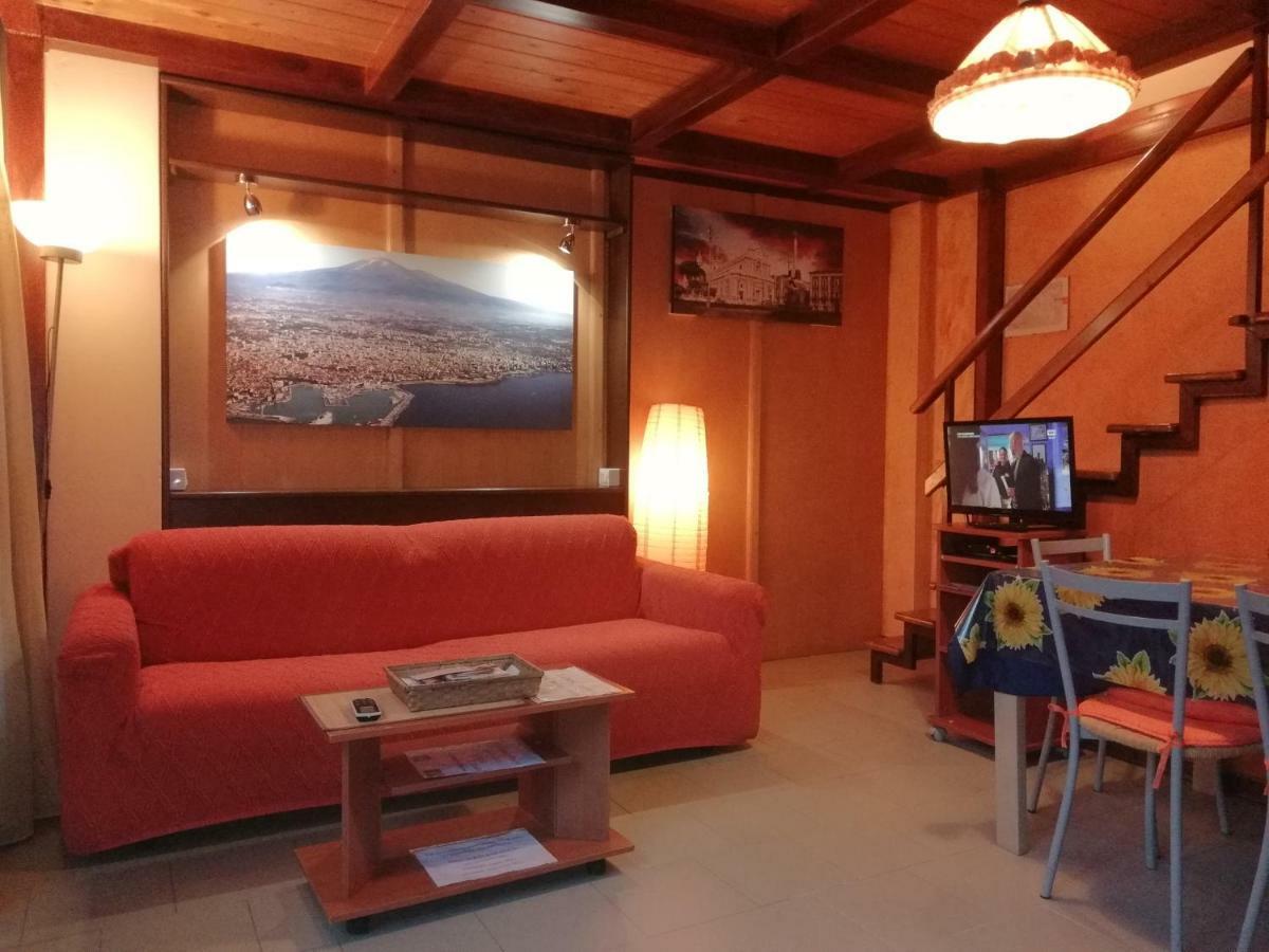 Ferienwohnung Casa Etna-Mare Santa Venerina Exterior foto
